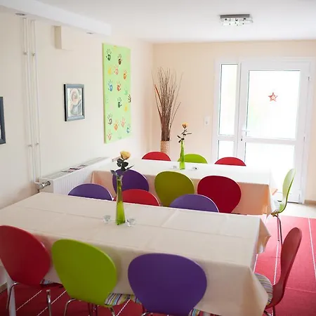Daire Ferienwohnung Konigshof